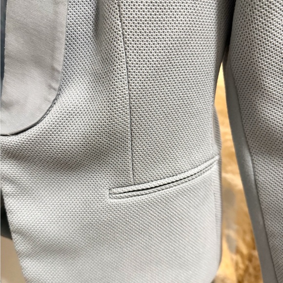 BCBGMAXAZRIA Light Grey Chandler Blazer | Tailored Jacket - Picture 4 of 7